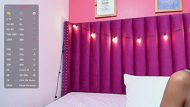 Snapshot of littlee_emilyy_ chatting on 02-21-25, 06:07 littlee emilyy online show from 02-21-25, 06:07