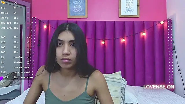 Snapshot of littlee_emilyy_ chatting on 03-08-25, 03:06 littlee emilyy online show from 03-08-25, 03:06