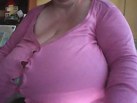 Nataliesbestjuggs online show from 06-14-26, 03:52