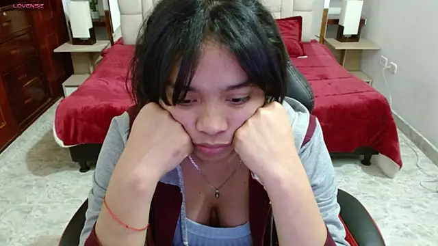 laureentt  online show from 03-20-25, 09:15