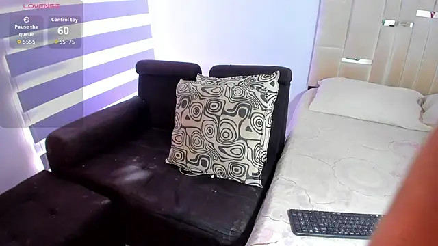 Anaasoofia online show from 10-02-25, 06:04