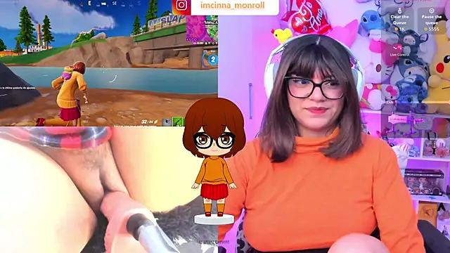 cinna monroll online show from 11-18-25, 03:05