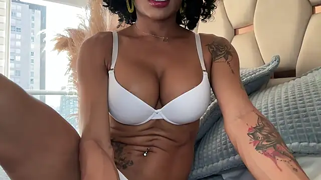 HOT LADY 777 online show from 07-28-26, 11:17