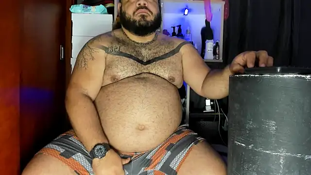 Latino bigcock online show from 12-04-24, 06:50