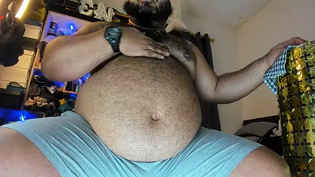 Latino bigcock online show from 05-07-26, 08:36