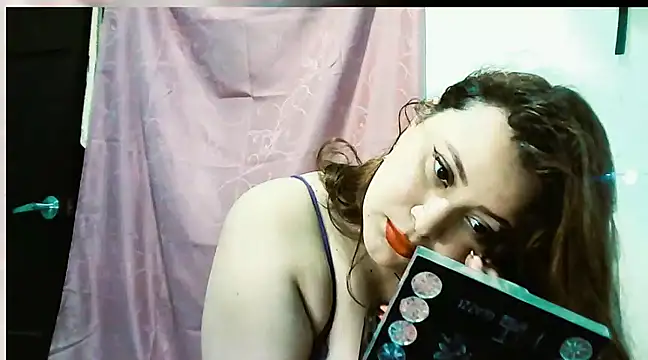 SofiaOlivares online show from 12-04-24, 11:24