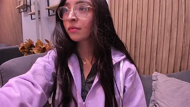 Eva Macalliter online show from 09-13-25, 03:39