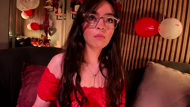 Snapshot of Eva_Macalliter chatting on 02-15-26, 04:42 Eva Macalliter online show from 02-15-26, 04:42