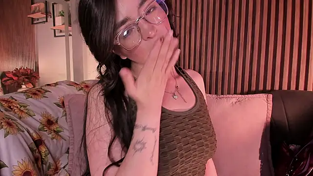 Eva Macalliter online show from 06-14-26, 03:08