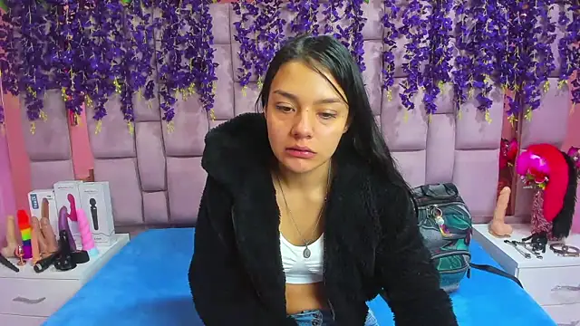Snapshot of Bich_Anal_ chatting on 01-03-25, 01:14 Bich Anal online show from 01-03-25, 01:14