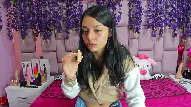 Snapshot of Bich_Anal_ chatting on 01-13-25, 01:17 Bich Anal online show from 01-13-25, 01:17
