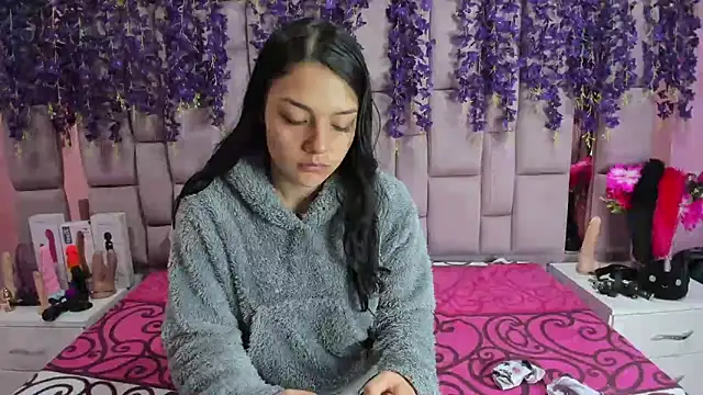 Snapshot of Bich_Anal_ chatting on 01-20-25, 11:56 Bich Anal online show from 01-20-25, 11:56