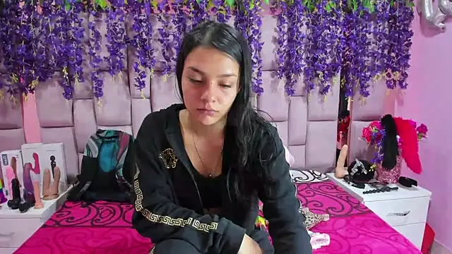 Snapshot of Bich_Anal_ chatting on 02-17-25, 01:21 Bich Anal online show from 02-17-25, 01:21
