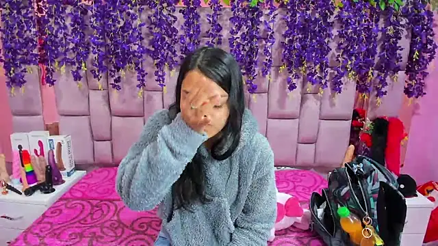 Snapshot of Bich_Anal_ chatting on 03-07-25, 12:56 Bich Anal online show from 03-07-25, 12:56