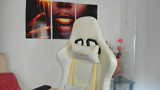 ScarlettMalbec online show from 10-29-25, 09:16