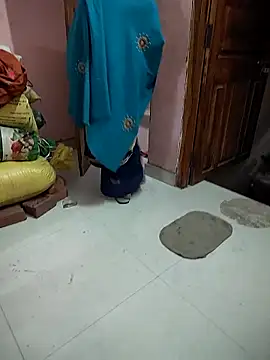 COUPLLE VILLAGE online show from 02-04-26, 04:13