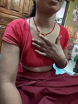 COUPLLE VILLAGE online show from 04-12-26, 03:44