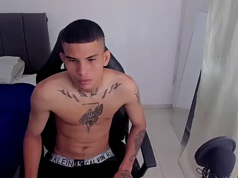 hot king20 online show from 06-15-26, 03:36