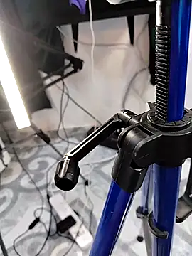 Snapshot of Andrew_Brown chatting on 03-12-26, 01:17 Andrew Brown online show from 03-12-26, 01:17