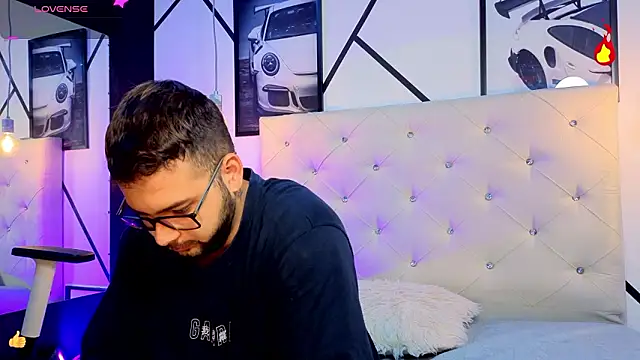 Snapshot of Andrew_Brown chatting on 03-19-26, 12:31 Andrew Brown online show from 03-19-26, 12:31