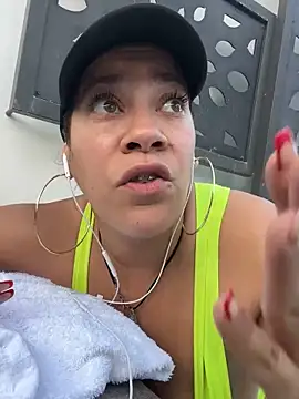 Snapshot of Bigbuttbrooklynn chatting on 01-21-25, 12:25 Bigbuttbrooklynn online show from 01-21-25, 12:25
