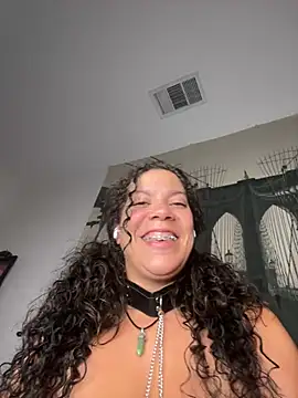 Snapshot of Bigbuttbrooklynn chatting on 02-03-25, 08:24 Bigbuttbrooklynn online show from 02-03-25, 08:24