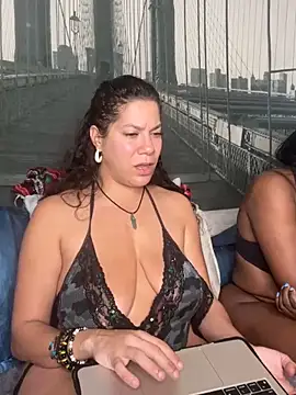Snapshot of Bigbuttbrooklynn chatting on 02-23-25, 06:39 Bigbuttbrooklynn online show from 02-23-25, 06:39