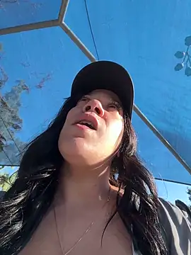 Snapshot of Bigbuttbrooklynn chatting on 03-18-25, 12:27 Bigbuttbrooklynn online show from 03-18-25, 12:27