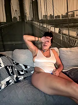 Bigbuttbrooklynn online show from 10-17-25, 04:04