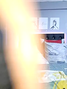 Snapshot of Toya_P chatting on 02-02-25, 06:20 Toya P online show from 02-02-25, 06:20