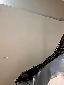 Snapshot of Toya_P chatting on 10-07-25, 07:44 Toya P online show from 10-07-25, 07:44