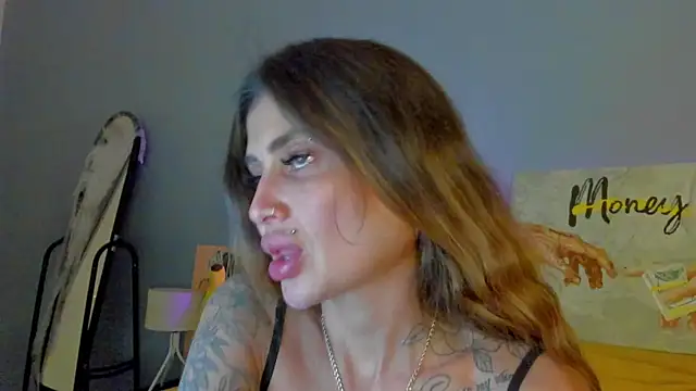 Snapshot of Patricia_Cox chatting on 10-30-25, 08:20 Patricia Cox online show from 10-30-25, 08:20