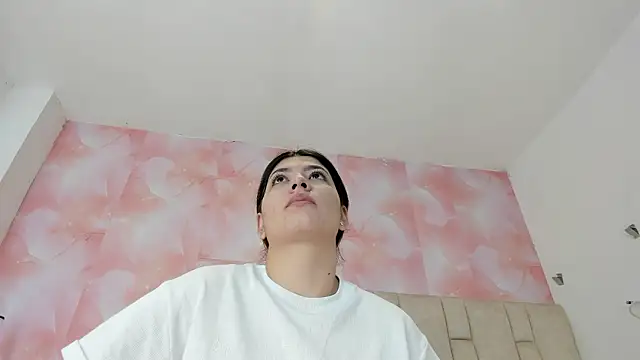 Snapshot of aida_rose_ chatting on 03-22-26, 02:48 aida rose online show from 03-22-26, 02:48