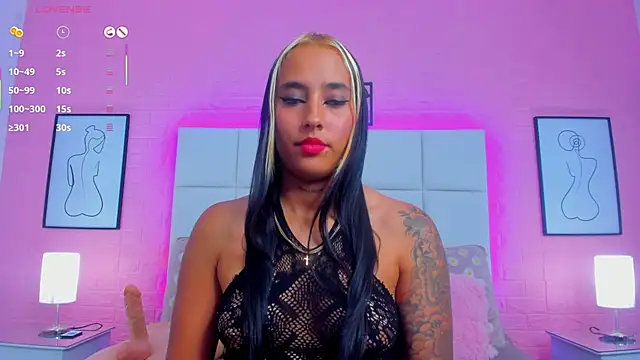 charlotte kisss online show from 06-30-26, 05:14