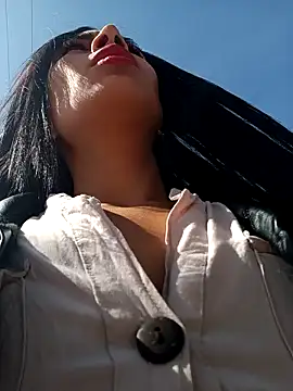 Astrid-- online show from 01-13-25, 03:04