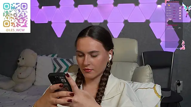 Snapshot of HarleyDeess chatting on 01-15-26, 10:46 HarleyDeess online show from 01-15-26, 10:46