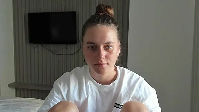 Snapshot of HarleyDeess chatting on 02-23-26, 03:15 HarleyDeess online show from 02-23-26, 03:15