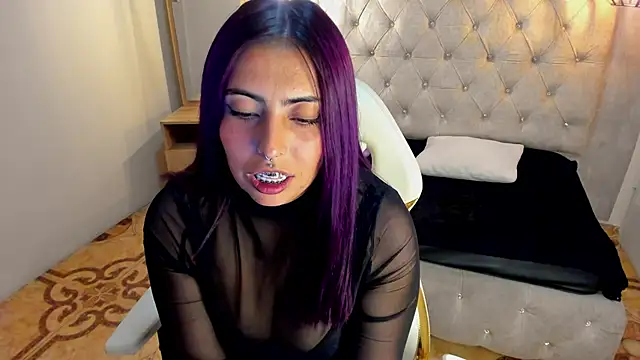 Snapshot of Alice_Laurentt chatting on 01-23-25, 09:18 Alice Laurentt online show from 01-23-25, 09:18