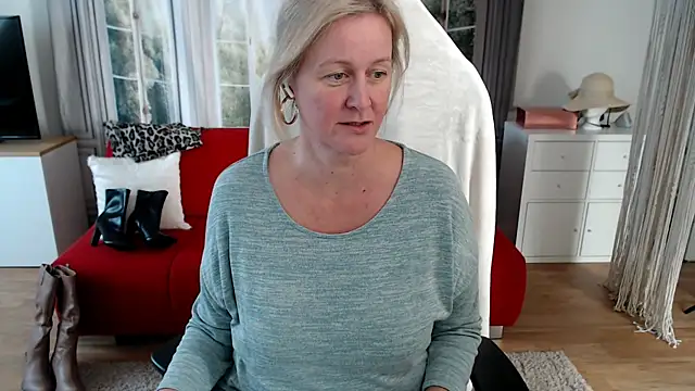 Snapshot of MarleneBloem chatting on 09-22-25, 01:24 MarleneBloem online show from 09-22-25, 01:24