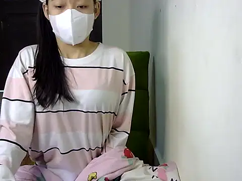 DA-EUN online show from 12-23-24, 04:33