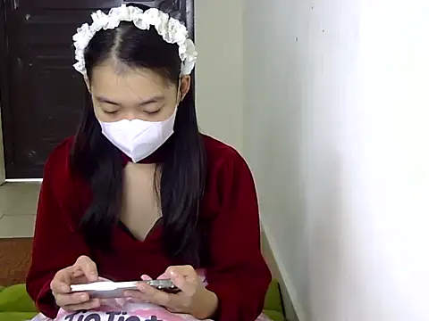 DA-EUN online show from 12-25-24, 09:13