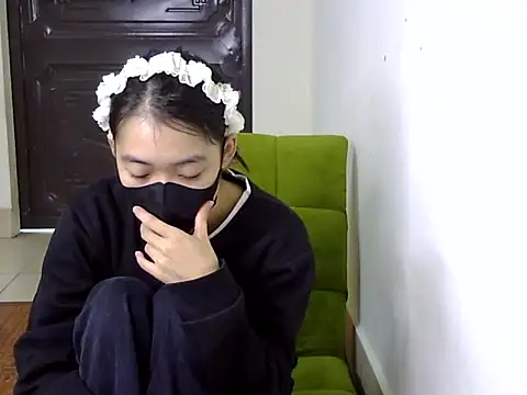 DA-EUN online show from 12-26-24, 03:27