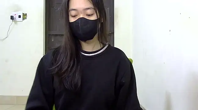 DA-EUN online show from 02-21-25, 03:01