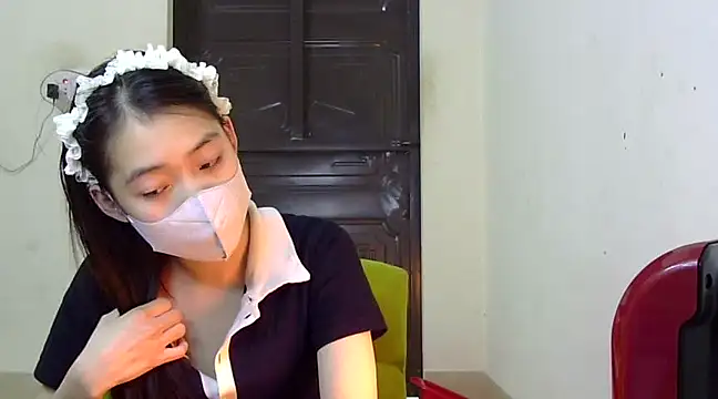 DA-EUN online show from 02-28-25, 08:31