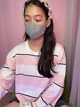 DA-EUN online show from 09-29-25, 02:49