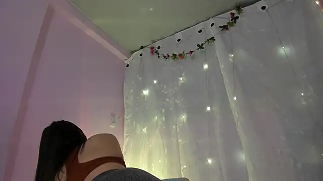 Samanta roberts1 online show from 01-17-25, 12:42