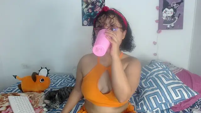 Snapshot of lou_cute chatting on 03-19-25, 02:59 lou cute online show from 03-19-25, 02:59