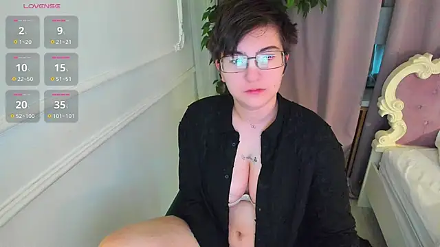 Lily Marlin online show from 10-24-25, 05:04