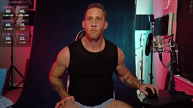 Snapshot of FiftyShadez chatting on 11-23-25, 04:18 FiftyShadez online show from 11-23-25, 04:18