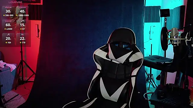 Snapshot of FiftyShadez chatting on 01-10-26, 03:08 FiftyShadez online show from 01-10-26, 03:08